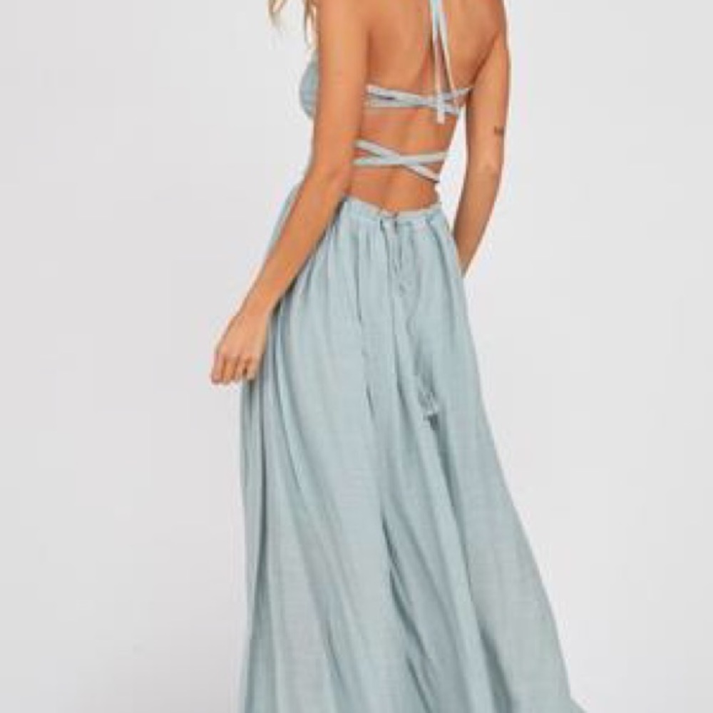 NWOT Beautiful grey halter dress!